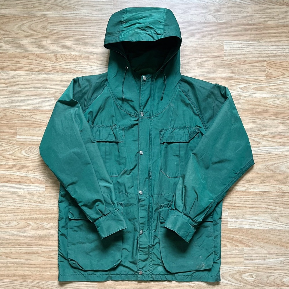 Late 1960’s Early 1970’s Vintage Eastern Mountain Sports Hooded Mountain Parka